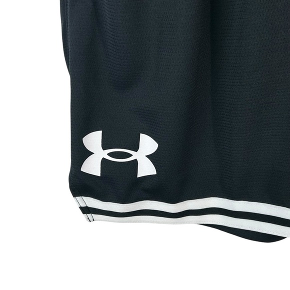 Under Armour Men's UA Perimeter 10" Shorts Black/White size Medium - Picture 4 of 9